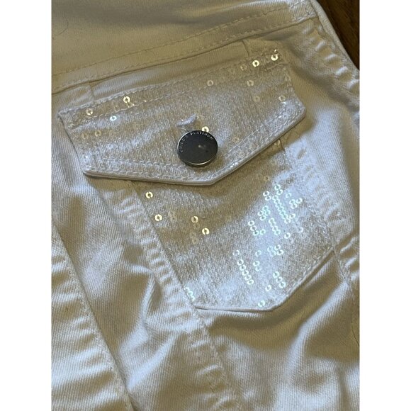 Chico's Platinum Optic White Sequin Frayed Fringe Sleeveless Denim Vest Size 2‎ - Picture 4 of 12